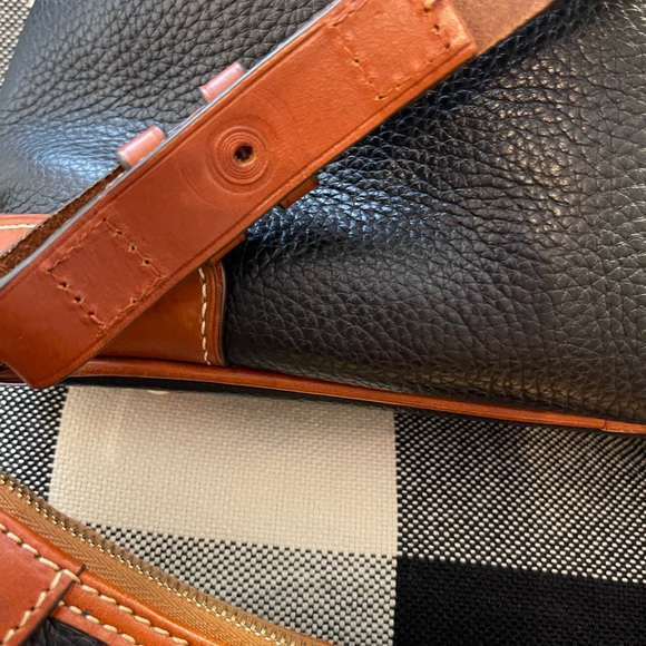 Dooney&Bourke bundle - Picture 7 of 8